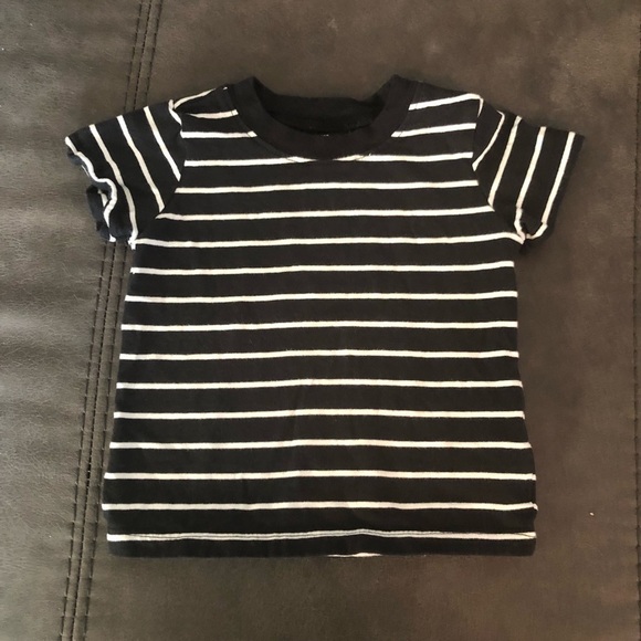3 Carters T-Shirts Size 18 Months - Picture 8 of 10